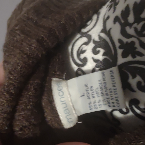 Maurice's Sweater - Picture 5 of 6